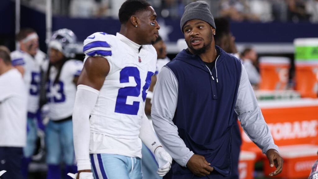 Micah Parsons watches from sidelines as Cowboys finish preseason