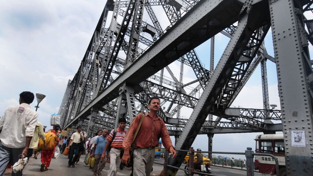 Kolkata’s Howrah Bridge survived World War bombs- but is losing to ‘Gutkha spit’. Internet says, ‘Ajay Devgn supermacy’