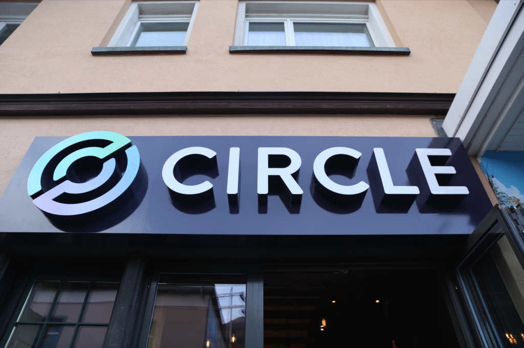Circle (CRCL) Tapped by Finastra to Bring USDC Settlement to $5T Global Payments