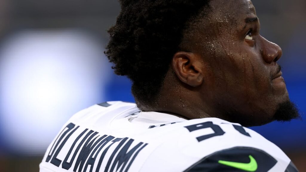 Seahawks C Olu Oluwatimi misses practice, but RB Ken Walker returns