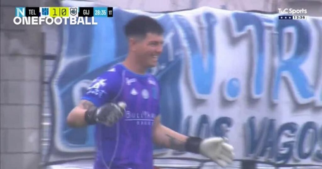 Argentina: goalkeeper scores from his own box, watch 🎥