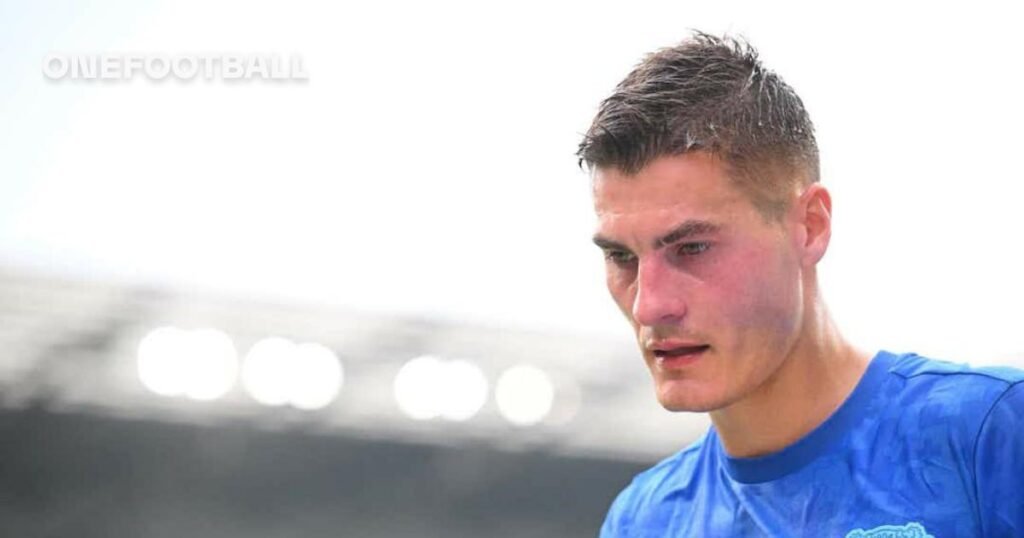 Injury sidelines Schick until mid-October