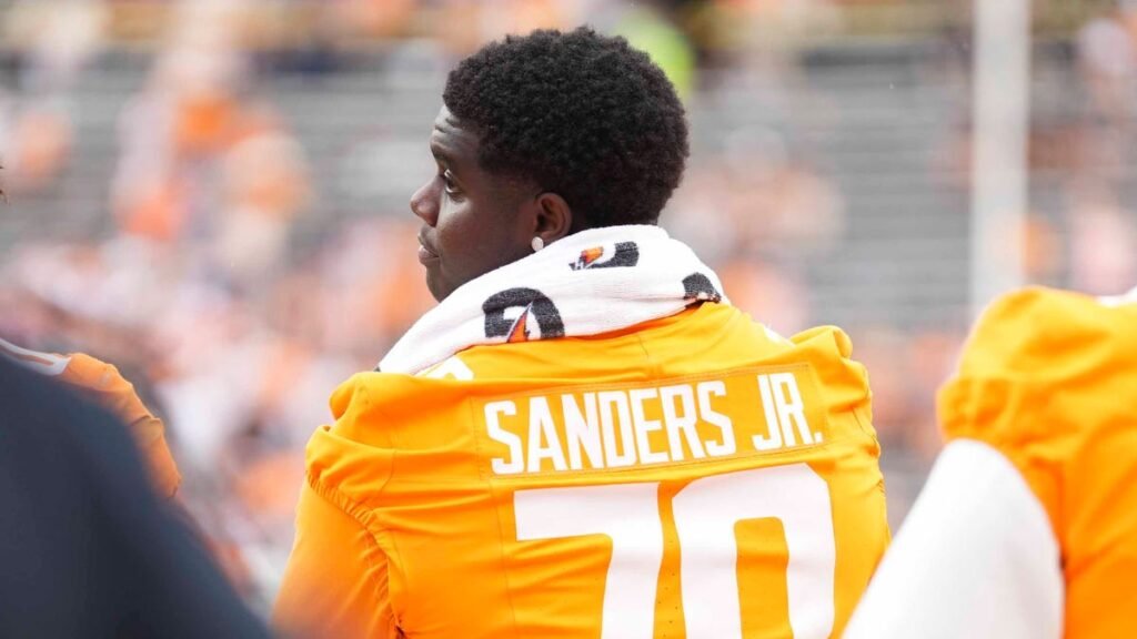 David Sanders, Jaxson Moi injury update: Tennessee football vs Georgia
