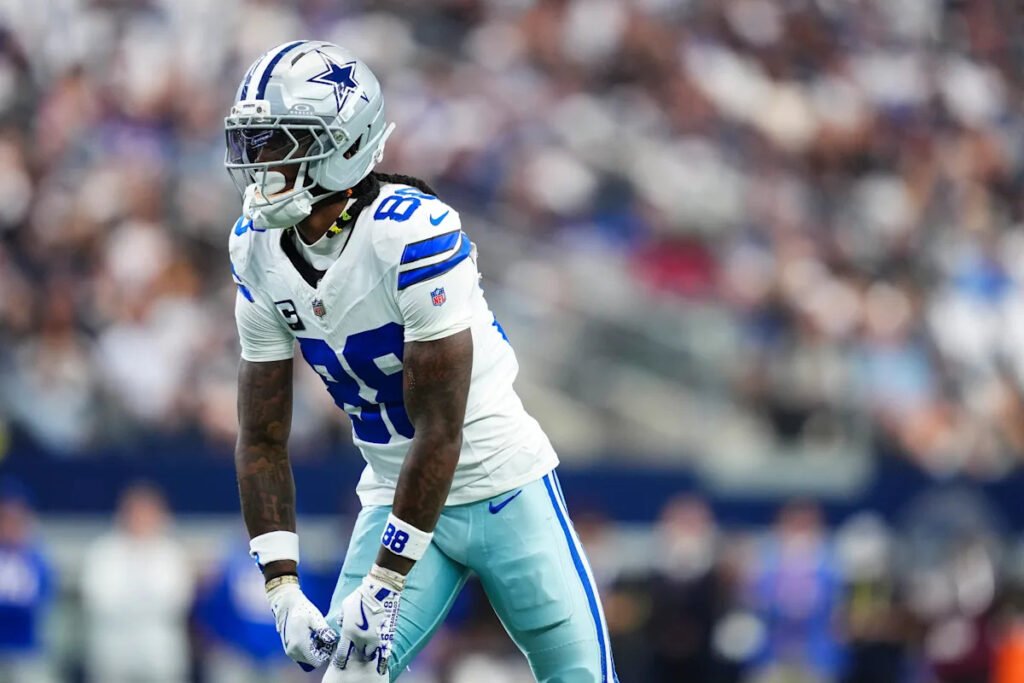 Cowboys star WR CeeDee Lamb ruled out of game vs. Bears early with ankle injury