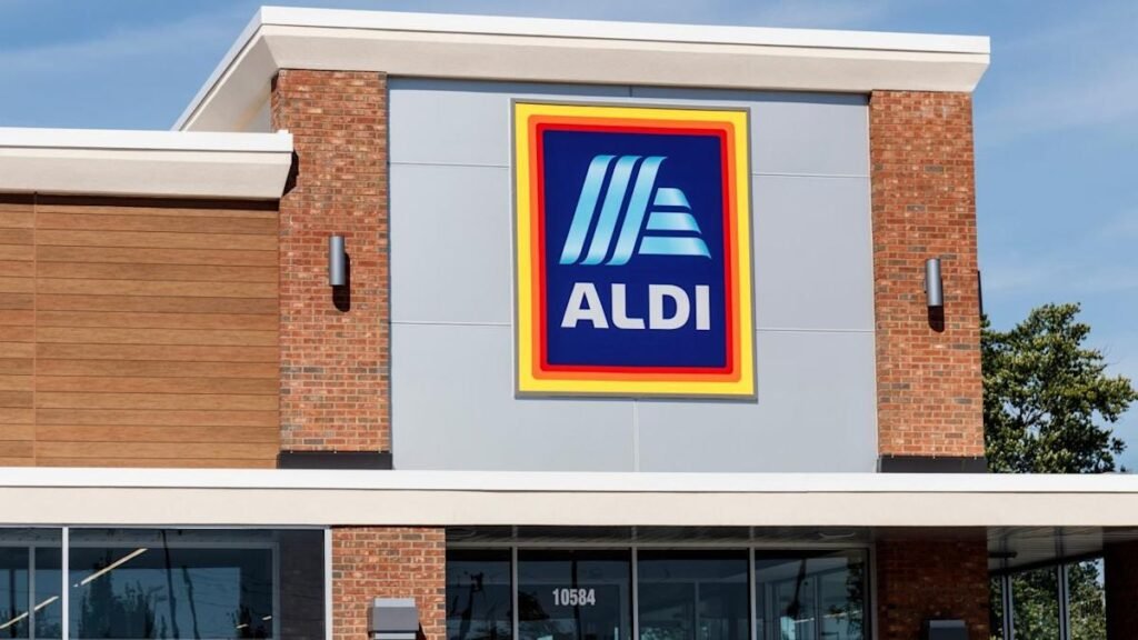 Aldi implements new pay rise for UK hourly paid store employees