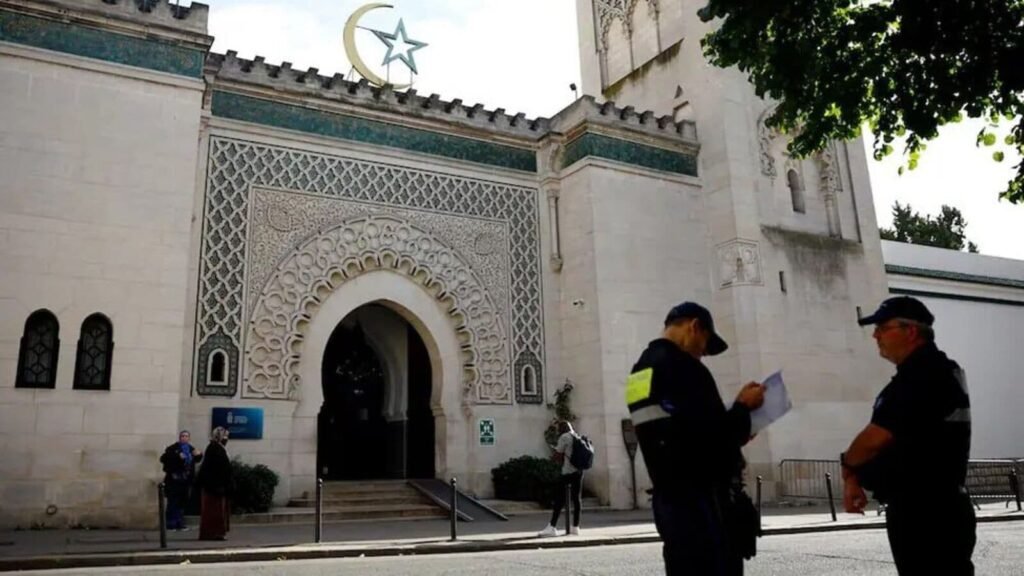 9 pig heads found with Macron’s name outside mosques in Paris amid surge in anti-muslim attacks