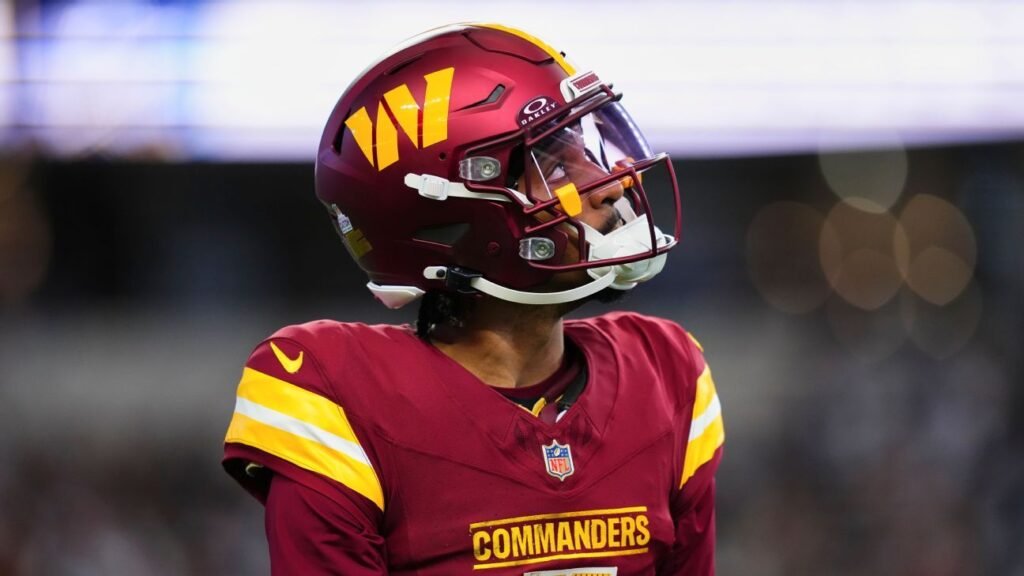 Jayden Daniels exits Commanders’ loss; MRI on hamstring next