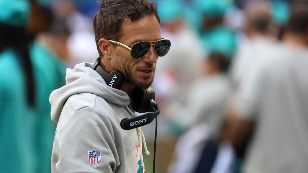 Mike McDaniel on Dolphins’ key to success after losing WR Tyreek Hill