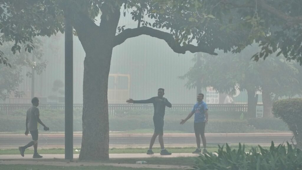 Delhi-NCR chokes after Diwali: Dwarka, Mundka among top 10 places with worst AQI, breathing polluted air in capital city