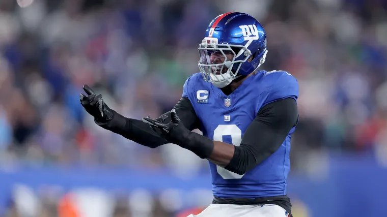 Brian Burns criticizes Shane Bowen in loud, angry rant after Giants’ loss to Broncos