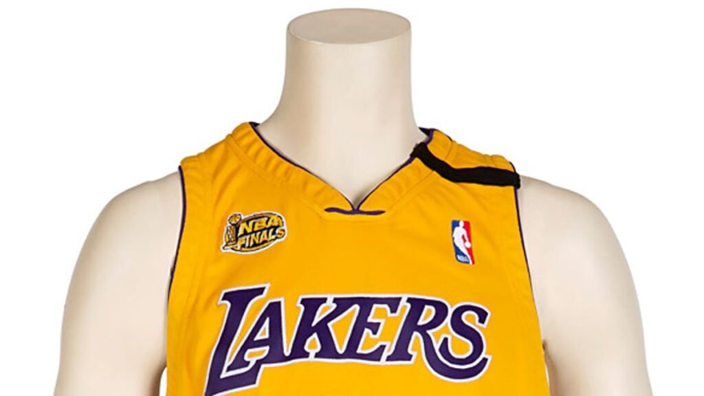Lakers jersey history No. 12 — Gene Stump