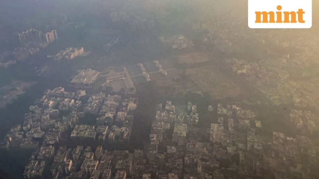 Delhi AQI slips into ‘very poor’ category again, Centre predicts no respite from toxic air in coming days