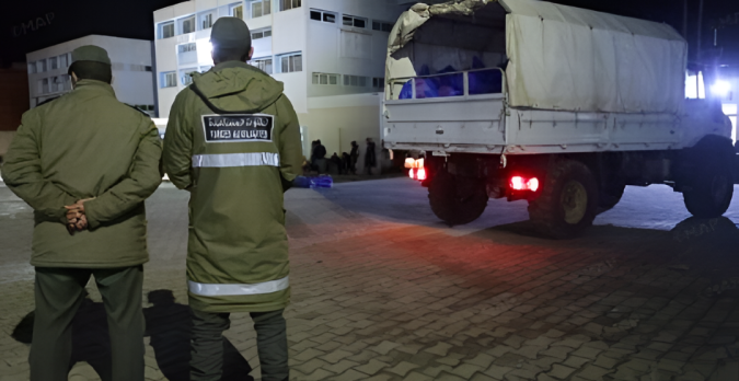 Authorities Distribute Food Aid to Returning Families in Ksar El Kebir Authorities Distribute Food Aid to Returning Families in Ksar El Kebir