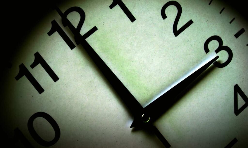 Anti-GMT+1 Petition Continues to Gain Momentum in Morocco