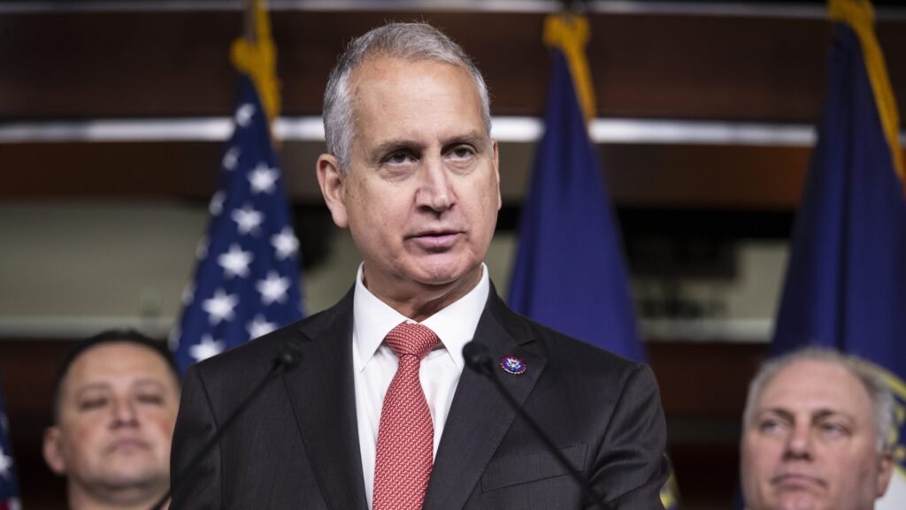 Top Rubio Ally Escalates Against Madrid